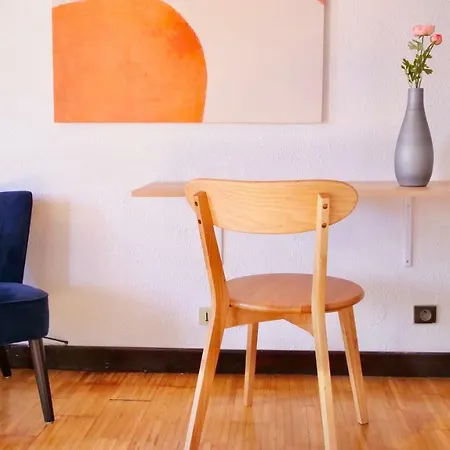 Bonheur Apartment *